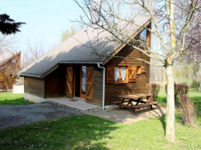 Chalets indépendants avec terrasse, jardin, jeux pour enfants, proche Montluçon - FR-1-489-402